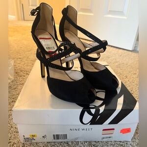 Women’s Size 8 Nine West Heels